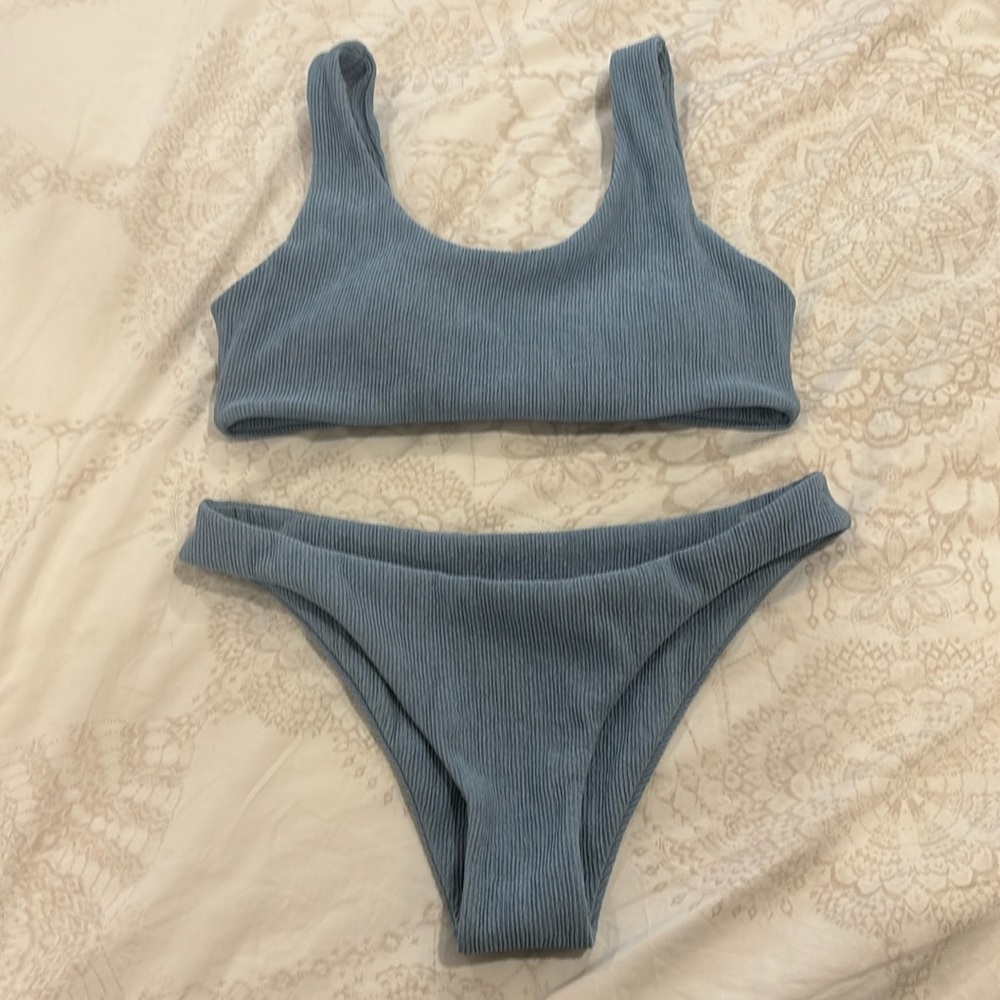 Blue ribbed bikini